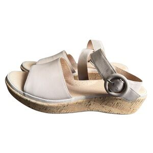 Ono woman’s leather sandal size 9